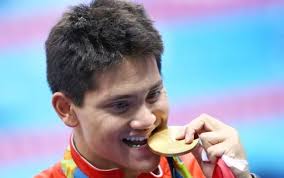 Hạ kỷ lục gia Phelps, Joseph Schooling viết nên lịch sử cho thể thao  Singapore