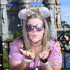 Profile for Darcy Lynn with M&M Magical Adventures