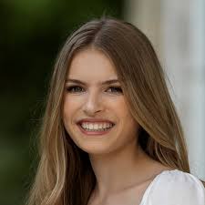 Collins, Lauren 2024 CHROBIN