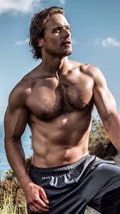 Scottish hunk sam heughan is best known for playing alongside caitriona balfe as the often shirtless jaime frasier in the hit starz original outlander. Diane Serralta On Twitter Sam Heughan Outlander Sam Heughan Shirtless Sam Heughan
