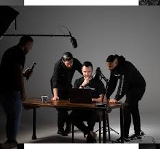 BTS of our ad for @outrivalai • • @rogers_view @creative_currency_ thank  you for letting me take a front seat role in the directing of this project  and for letting me see your