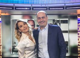 È un periodo ambivalente per barbara d'urso. Barbara D Urso Beccata Insieme All Assicuratore Francesco Zangrillo