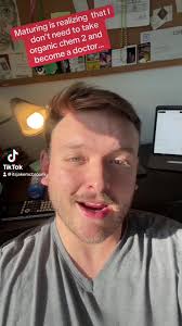 Jake McBroom (@itsjakemcbroom)