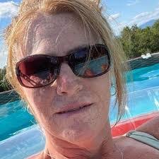 Shelly Caudill's Instagram, Twitter & Facebook