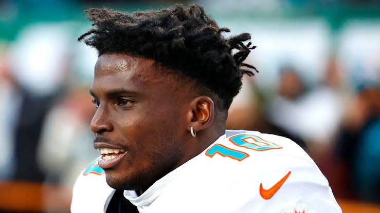 NFL: Tyreek Hill indicates he wants out of the Miami Dolphins but has not  requested trade