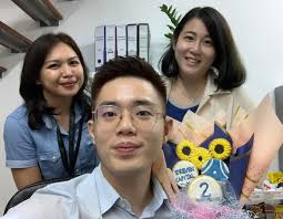 创业，最珍贵的是什么？ 有知音人的陪伴感谢这两位在我创业时，愿意一起踏上这条路的伙伴，一个来自东马，一个来自首都，还有我这吉打小乡下来的小伙。￼  有你们的陪伴和力挺，不孤单，感恩你们的信任和包容，有我Andrew Toh的地方，只要你们要，就会有Brenda和Serra的 ...