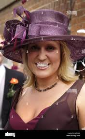 Meeting sport horseracing hi-res stock photography and images