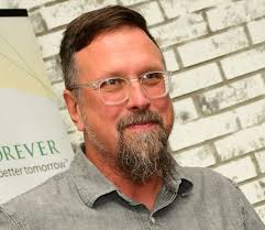 Tree plantings, milkweed giveaways highlight Earth Day at the UI