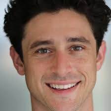 Derek Schreck's Instagram, Twitter & Facebook