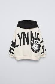 ÁO NỈ CÓ MŨ TRÙM ĐẦU BROOKLYN NETS NBA © - Màu đen/Trắng | ZARA Vietnam
