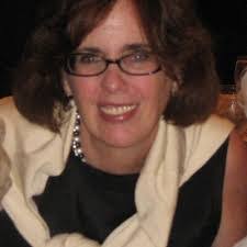 Eileen Lynn's Instagram, Twitter & Facebook