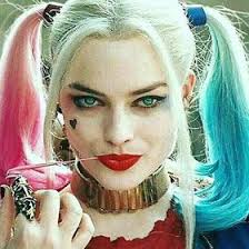 Megan Winter (reylo08)