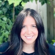 Jillian Horan's Instagram, Twitter & Facebook