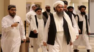 به گزارش رکنا، به نقل از جماران، روزنامه وال استرایت ژورنال نوشت که دولت افغانستان سال گذشته با فشار واشنگتن نزدیک به 5هزار اسیر گروه طالبان را آزاد کرد و یکی از اسیرانی که آزاد شد فرمانده ای بود که اکنون حمله علیه ولایت. Ø±Ù‡Ø¨Ø±Ø§Ù† Ø·Ø§Ù„Ø¨Ø§Ù† Ø¯Ø± Ø¨Ø±Ø§Ø¨Ø± ØªØ­Ù‚ÛŒÙ‚ Ø¯Ø± Ø±Ø§Ø¨Ø·Ù‡ Ø¨Ù‡ Ø²Ù†Ø¯Ú¯ÛŒ Ù…Ø±ÙÙ‡ Ù…Ø®ÙÛŒ Ø¢Ù†Ø§Ù† Ø¹Ú©Ø³ Ø§Ù„Ø¹Ù…Ù„ Ù†Ø´Ø§Ù† Ø¯Ø§Ø¯Ù†Ø¯