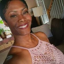 Suzette Bush's Instagram, Twitter & Facebook