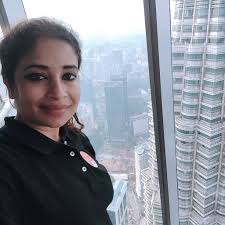 Which company built the Petronas skybridge?