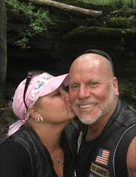 The cool rock 'n' roll dads. ￼ 📸Rhonda Texxas