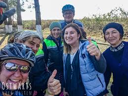 Informationen rund um aserbaidschan (frauen) aus der saison 2010/2011. Aserbaidschan I Uber Neugier Ladas Und Zerrissene Unterhosen Ostwarts Nach Westen