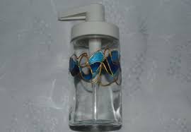 Distributeur Savon Liquide Produit Vaisselle Verre Peint Rouge Etsy In 2020 Reusable Water Bottle Water Bottle Bottle