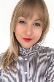 Hi, I am a teacher that has just returned from Vietnam home (Portugal) and  it's finding to find where the students are, so I leave here my  introduction. I have 10 years **