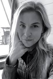 Jennifer Whitener's Instagram, Twitter & Facebook