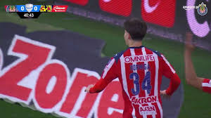 Armando González shows the robot in Club América tight win