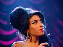 Amy Winehouse. Il mito del soul rivive in un libro e nel biopic Back to  Black