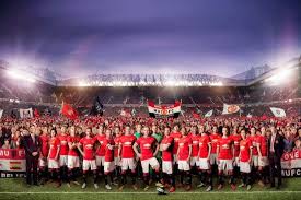Men's red soccer jersey, manchester united , robin van persie. Manchester United Hd Desktop Wallpapers