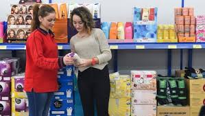 Birçok kişinin merak ettiği konuların başında gelen marketin çalışma saatlerine ilişkin detaylar ise şu şekildedir. Bim Saat Kacta Aciliyor Kacta Kapaniyor Bim Calisma Saatleri 2020 Kovid 19 Onlemleri