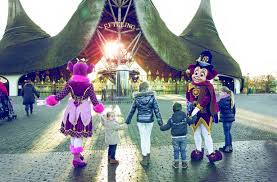 Inspired by fairy tales and founded upon the work of artist anton pieck, the netherlands' efteling charms visitors with a variety of dark rides, thrill rides, and. Winter Efteling Met Verlengde Openingstijden Letsgodigital