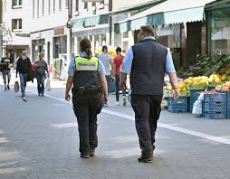 Die bisher geltenden einreisebeschränkungen werden für. Inzidenz In Krefeld Fallt Deutlich Unter 100er Marke