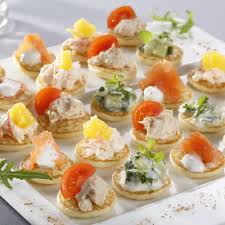 Je mélange un sachet de royco minute soupe gratinée aux. Composer Un Buffet Traiteur Complet Pour 13 Personnes Le Complice De Vos Evenements Traiteur Blog Flunch Traiteur