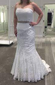 Tadashi shoji presents a collection of unconventional wedding dresses thanks to fresh silhouettes and modern cuts. Size 12 18 Brides I Want To See Your Wedding Dress