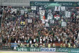 Tinyurl.com/y3arkcgy list of all hungarian otp bank liga stadiums and teams for 2019/20. Budapest 22 September Die Befurworter Der Ftc Bei Ferencvaros Gegen Ujpest Otp Bank Liga Fussballspiel Im Puskas Stadion Am 22 September 2013 In Budapest Ungarn Lizenzfreie Fotos Bilder Und Stock Fotografie Image 22331274