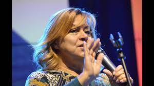 2016 óta a turay ida színháztagja. Szulak Andrea Muveszno A Budapest Klezmer Band 2020 Ujevi Koncertjenek Szinpadan Youtube