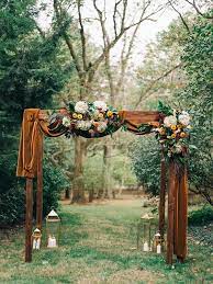 And there is your classic fall wedding arbor! Getting Ready For A Fall Wedding And Don T Know What Decor To Choose For Your Wedding Arch Or Wann Fall Wedding Arches Earth Tone Wedding Outdoor Fall Wedding