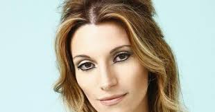 L'Aura canta un classico di Cat Stevens