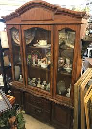 Sold/french provincial desk with chair by saundersdesign on etsy. Bassett French Provincial China Cabinet Hutch 18381 Amazing Finds Red Bluff