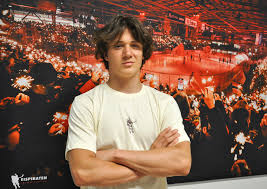 Billie eilish boobs hot She is popularly known for