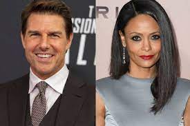 From its earliest moments, where tom cruise performs an engaging yet ultimately pointless rock climbing stunt, m:i2 just couldn't seem to hit the mark in the same way that the first film had. Cerita Pengalaman Syuting Bareng Tom Cruise Aktris Mission Impossible 2 Thandie Newton Dia Benar Benar Stres