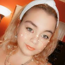 April Boose's Instagram, Twitter & Facebook