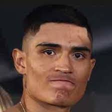 Arcadio Salazar's Instagram, Twitter & Facebook