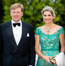 Born 27 april 1967, is the king of the kingdom of the netherlands, including the netherlands proper (with the caribbean netherlands), and the countries of curaçao, aruba, and sint maarten. King Of Netherlands Forced To Abort Greece Vacation People Com