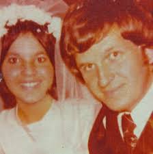 What could be causing the elevator door to not open or close properly