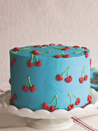 Simple choc drip, strawberries&oreo topping icing : 10 Surprise Cake Recipes How To Make Cakes Hide A Major Surprise