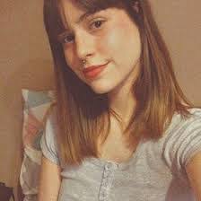 Francisca Hill's Instagram, Twitter & Facebook