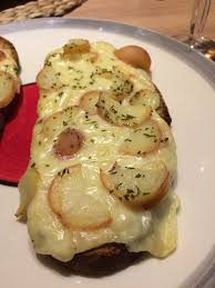 Bruschetta Au Fromage De Raclette Comme Une Violette Recettes De Cuisine Bruschetta Recette Cuisine