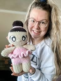 Megan Stiles's Instagram, Twitter & Facebook