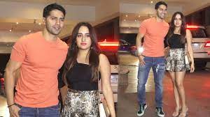 A twitter el volt ragadtatva jackky bhagnani poénjaitól, a felhasználók meglepetésüket és csalódottságukat fejezték ki a film választása. Varun Dhawan With Gf Natasha Dalal At Jackky Bhagnani Birthday Party Celebration Youtube