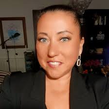 Can someone advise is there any shop in Velez or Torre where to buy Real  Christmas tree? 🌲🌲🌲